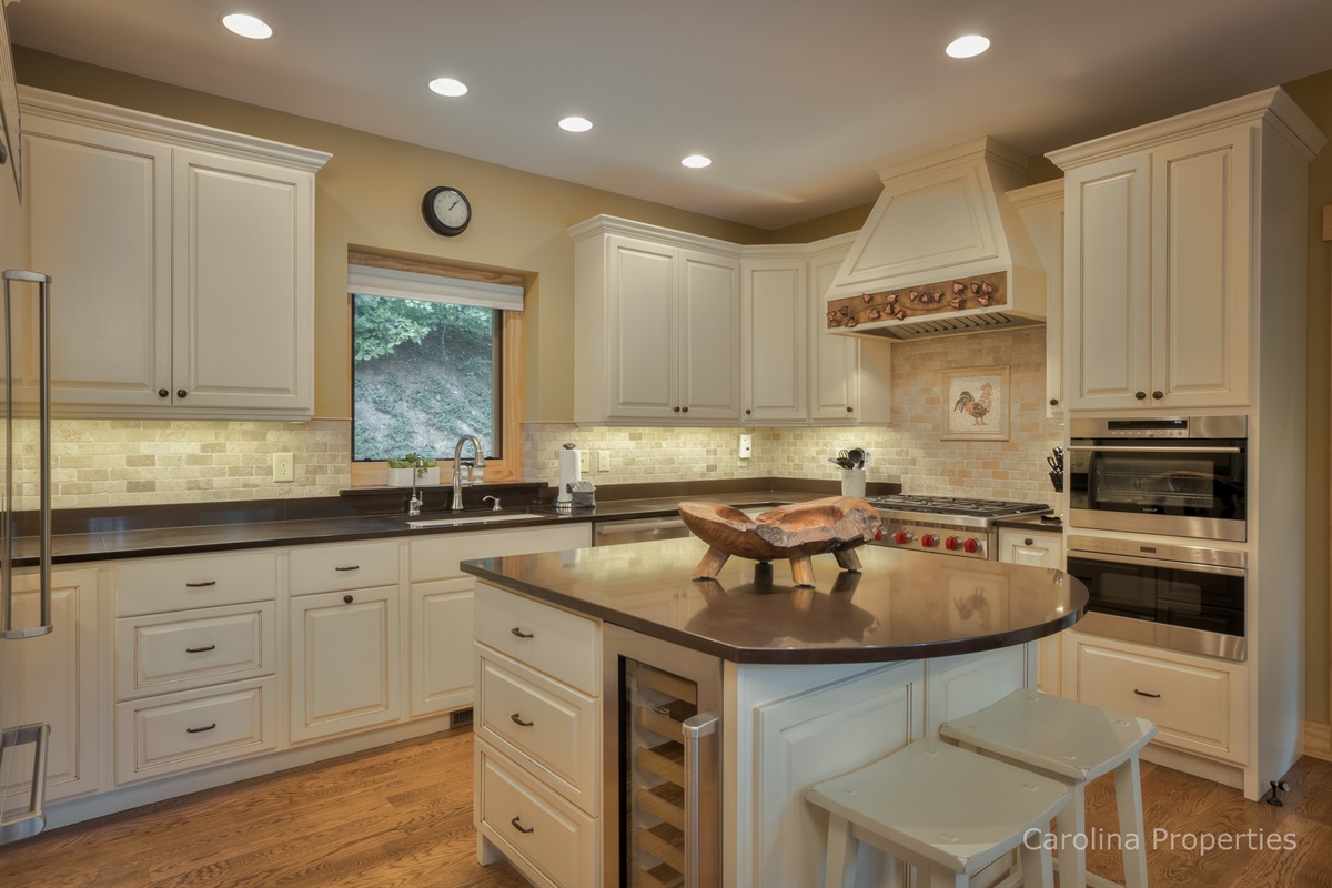 Fully functional kitchen