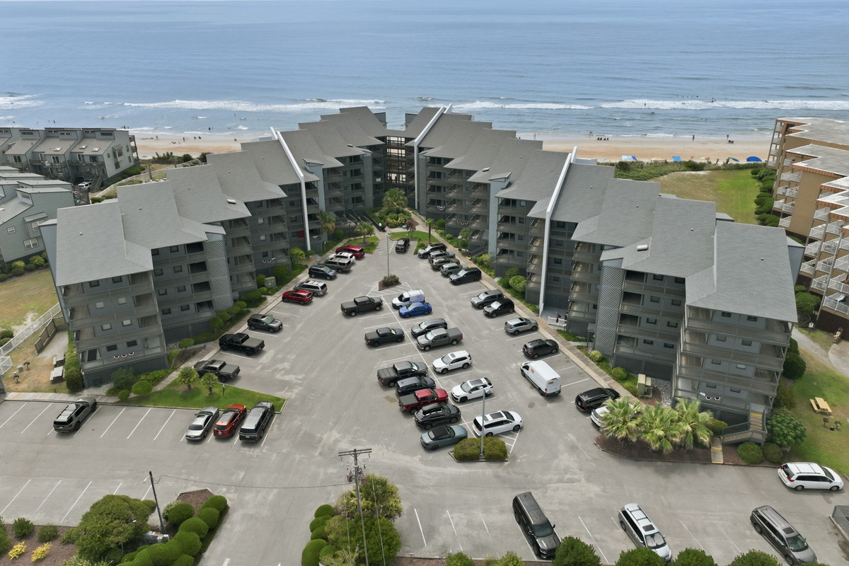 Unit #1416 is located on the left side