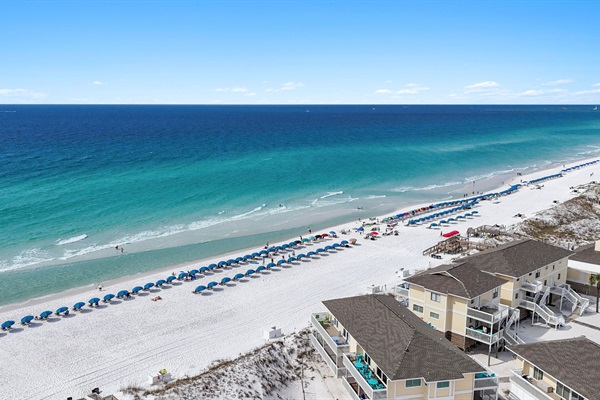 Steps away from Vitamin Sea. 🏖️ Our private beach offers the perfect, easy access to D