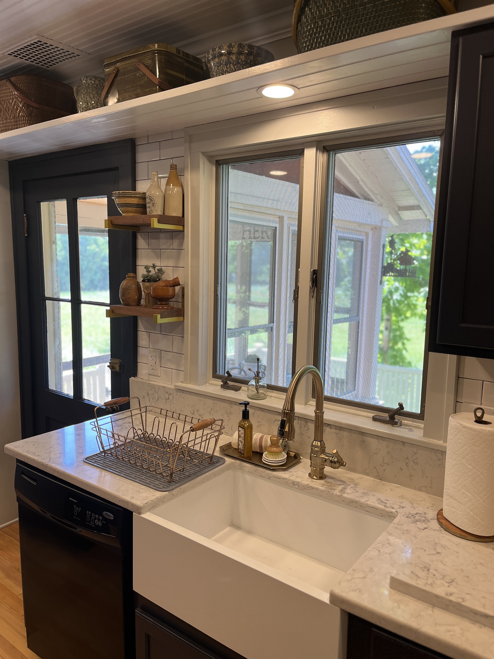 Beautifully renovated farmhouse kitchen
