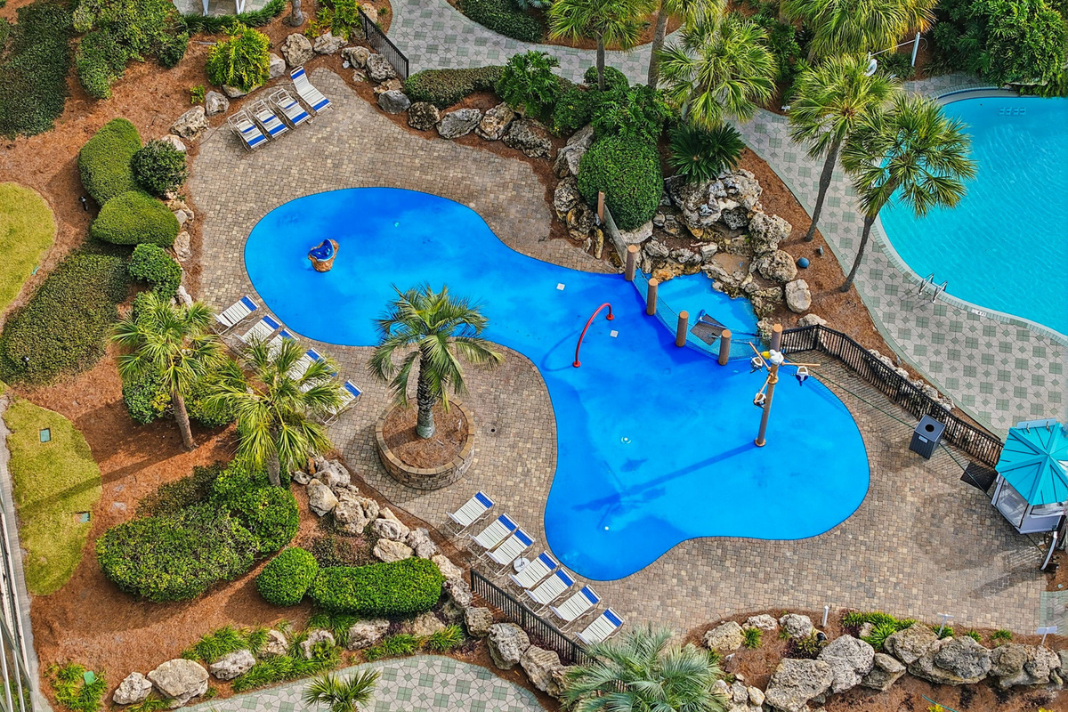 Edgewater's Splash Pad for kids of all ages