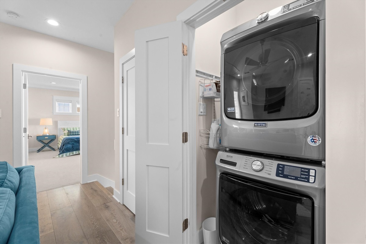 4b5a4fbfff744dc28ce359354c341e21 Large | Beachhouse | Texas | TX | Vacation Homes | Galveston | Crystal Beach | Kokomo | Breezy Days | Beachfront Elegance | Sunrise Serenity | Southern Sands Property Management, LLC