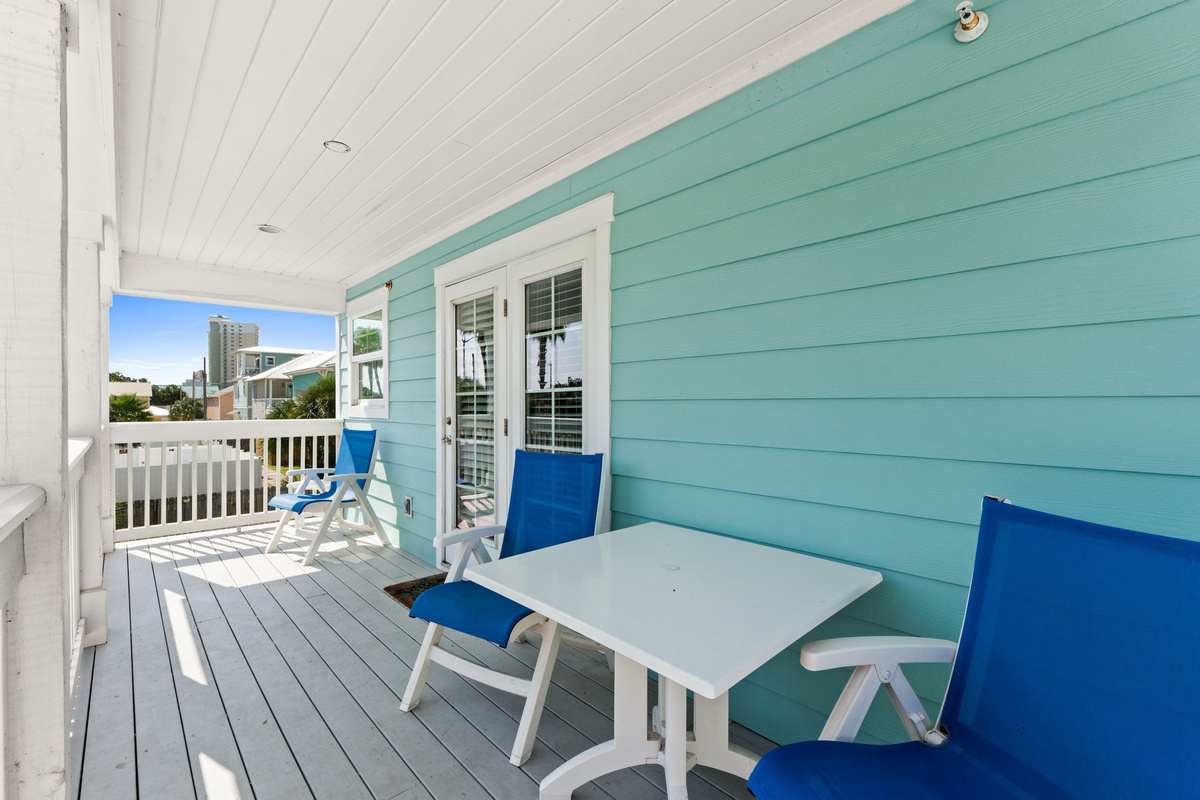2nd floor balcony facing pool