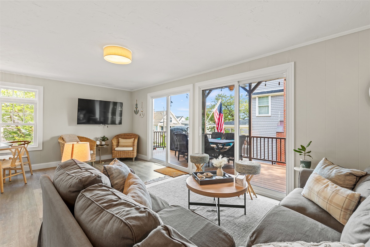 Spacious living room that leads to the deck