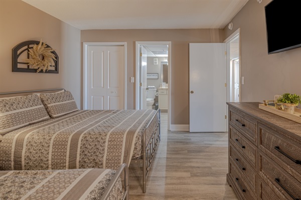 Third bedroom with two full size beds