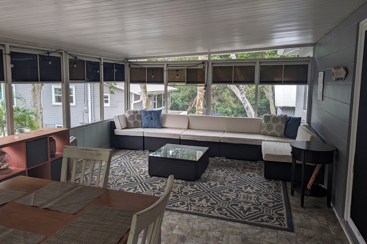 Outside porch (Apartment)
