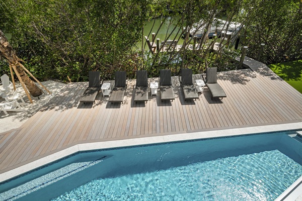 pool deck