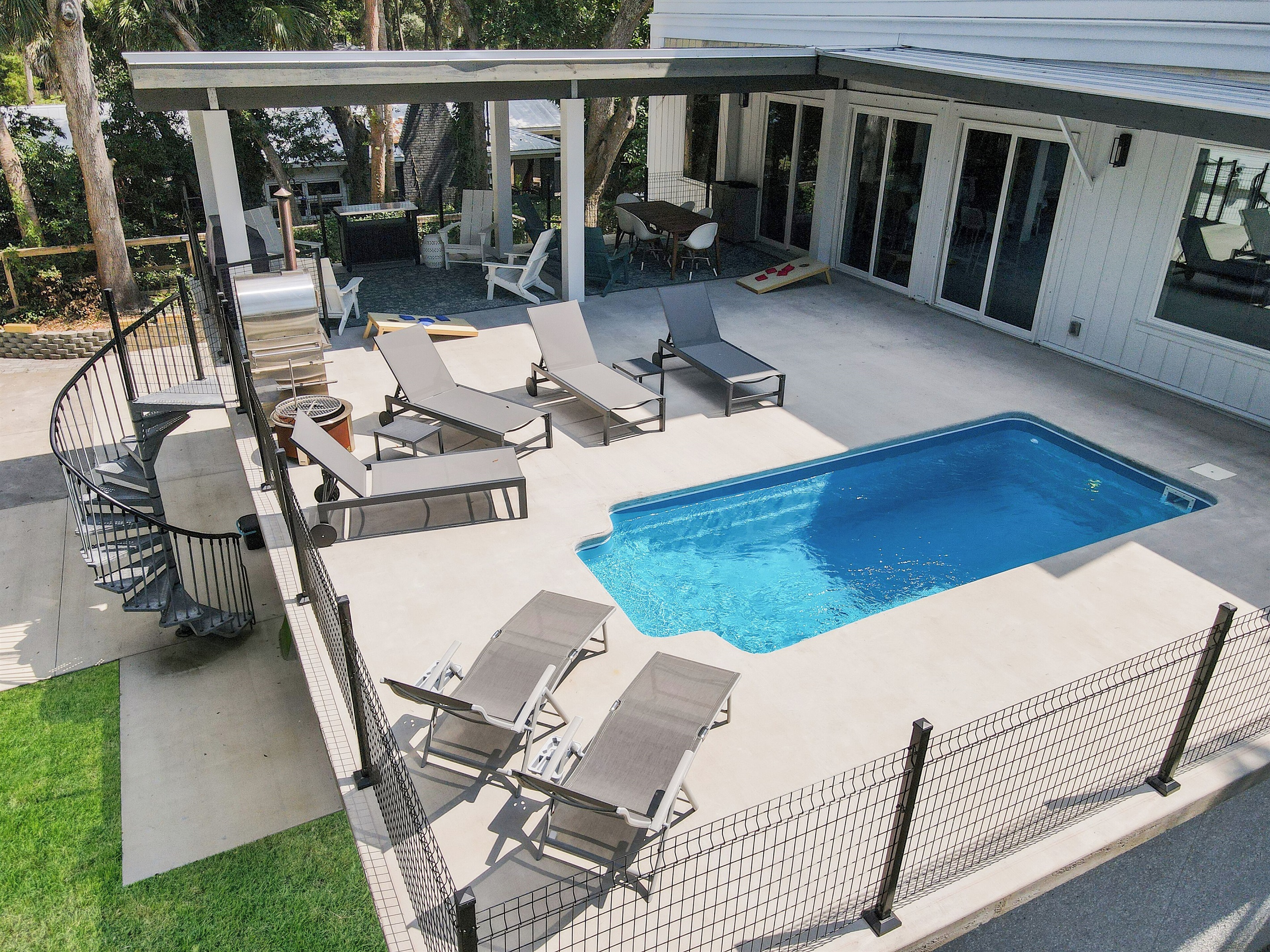 Pool