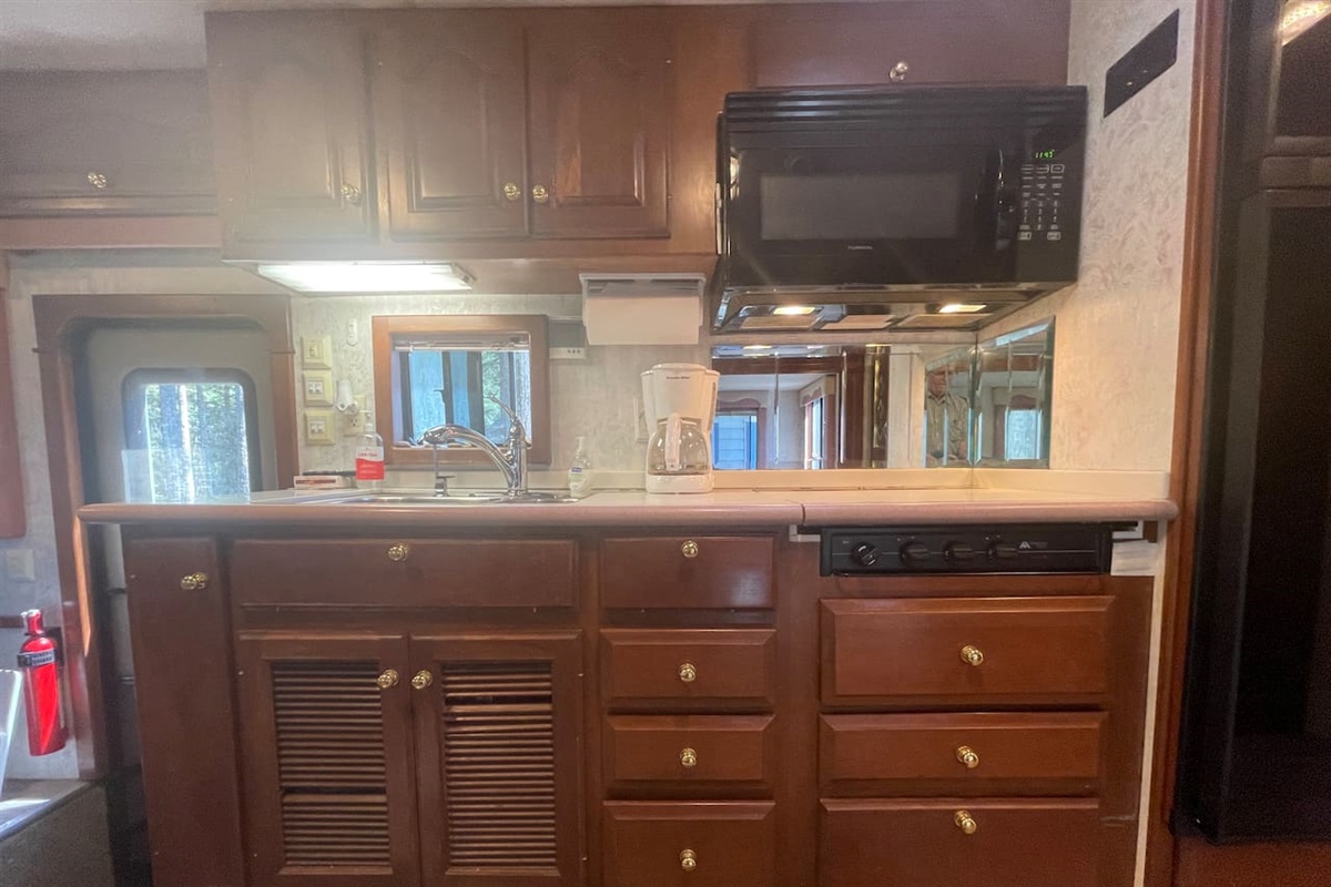 Kitchen, sink, New Convection/Microwave Oven and Gas Stove Top