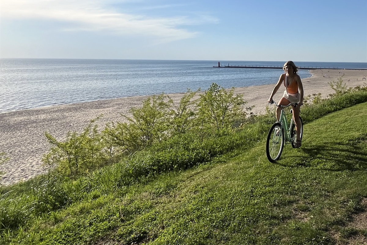 Garb a bike a take a cruise around South Haven! Our favorite spot!? Riding along the bluff of the BEAUTIFUL Lake Michigan shoreline. 4 beach cruises included! 