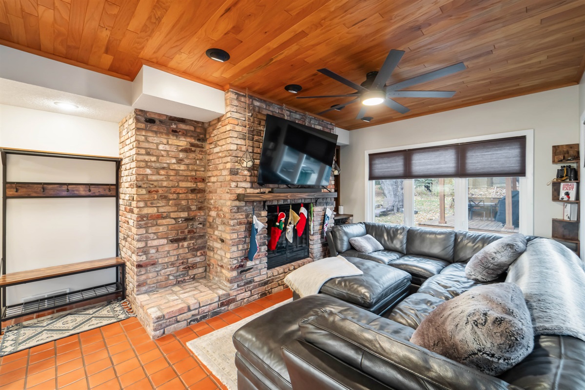 Little Christmas decorations are placed around the home to make it feel cheery and bright!