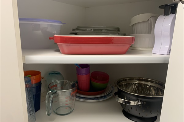 Baking dishes, food storage, colander, kids dishes, outdoor dishes