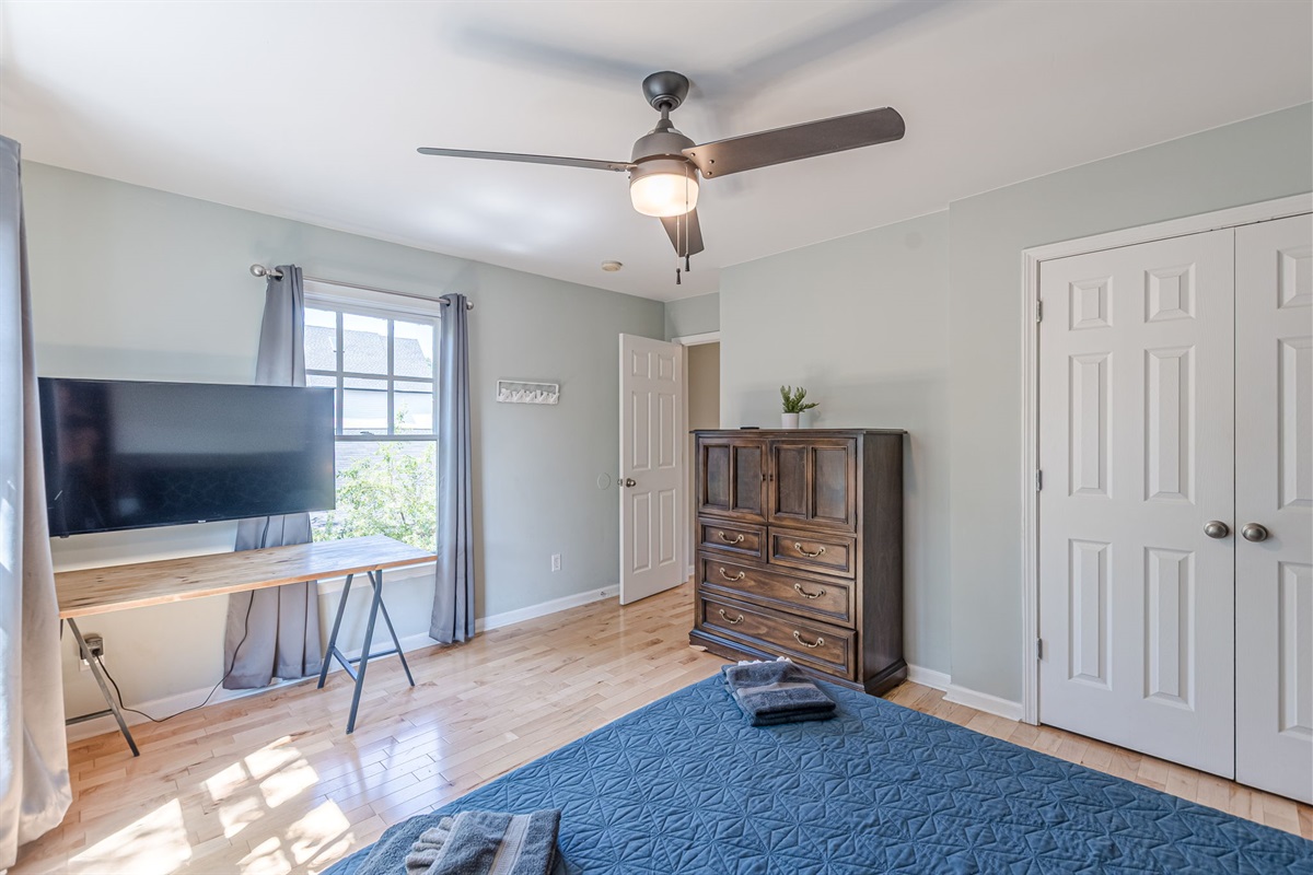 Ample dresser space to keep your belongings organized during your stay.