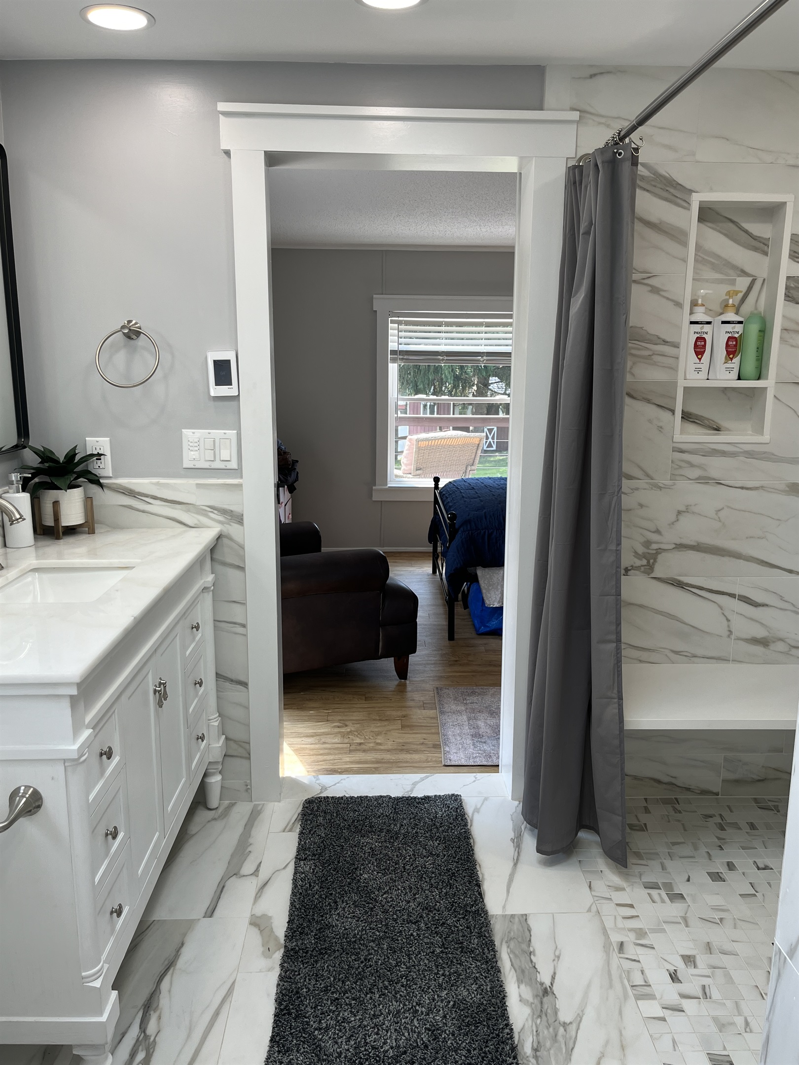 Ensuite bath