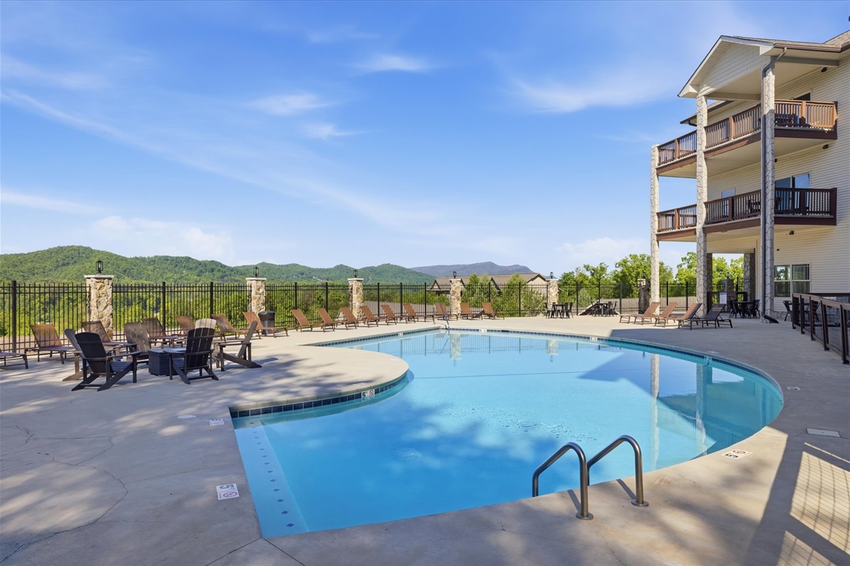 Grab a chair, drop your towel, and settle into the view—mountains all around and the pool right in front of you. It’s the kind of spot where time just stretches a little longer.