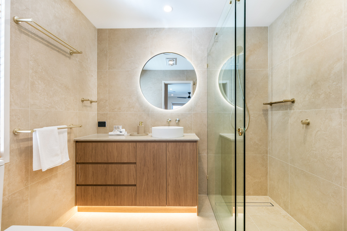 Ensuite