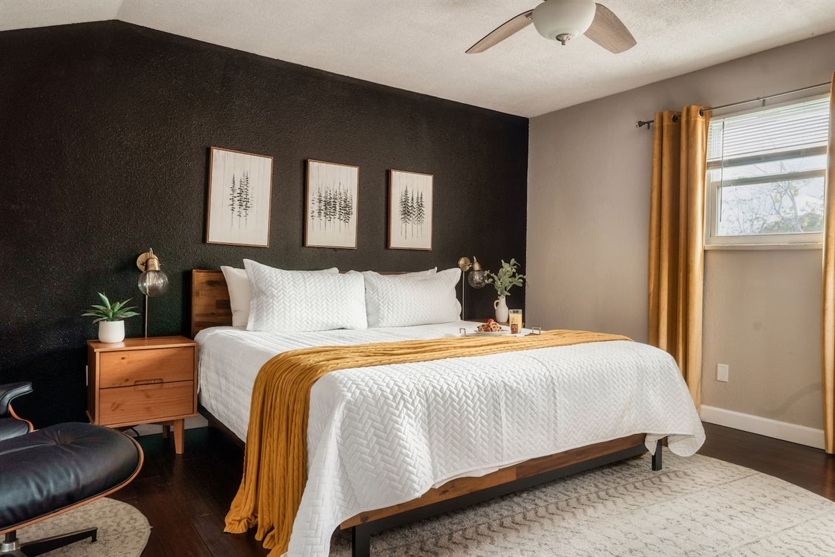 Upstairs king bedroom