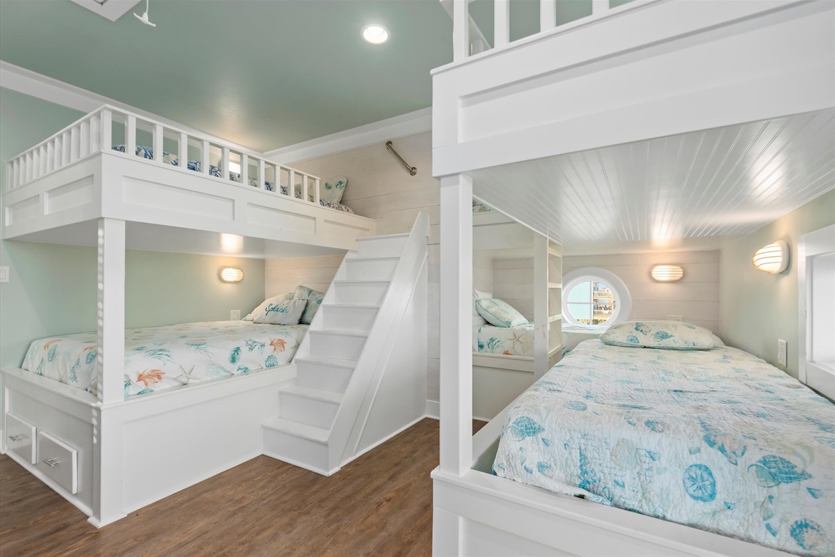 4c4e9c7b52994a639bd24b911957ec64 Large | Beachhouse | Texas | TX | Vacation Homes | Galveston | Crystal Beach | Kokomo | Breezy Days | Beachfront Elegance | Sunrise Serenity | Southern Sands Property Management, LLC