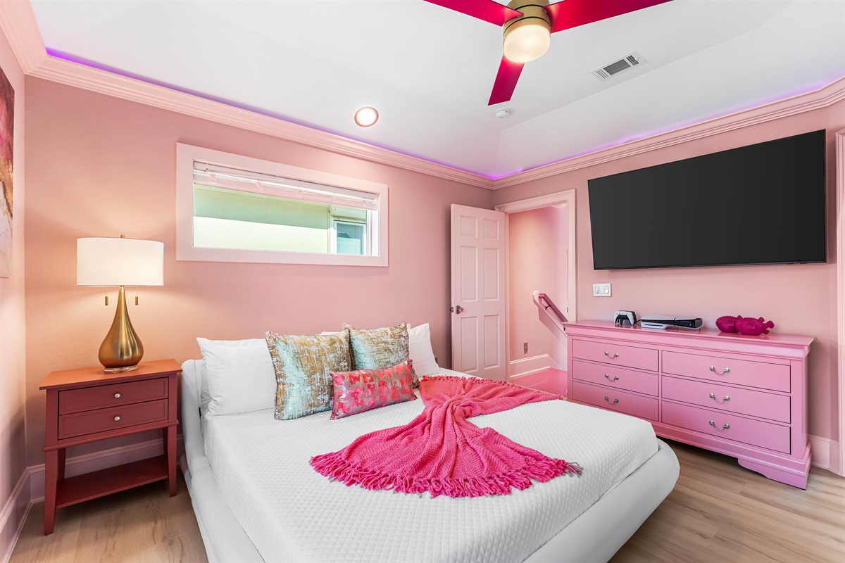 King Suite with Twin Bunk Nook | Third Floor