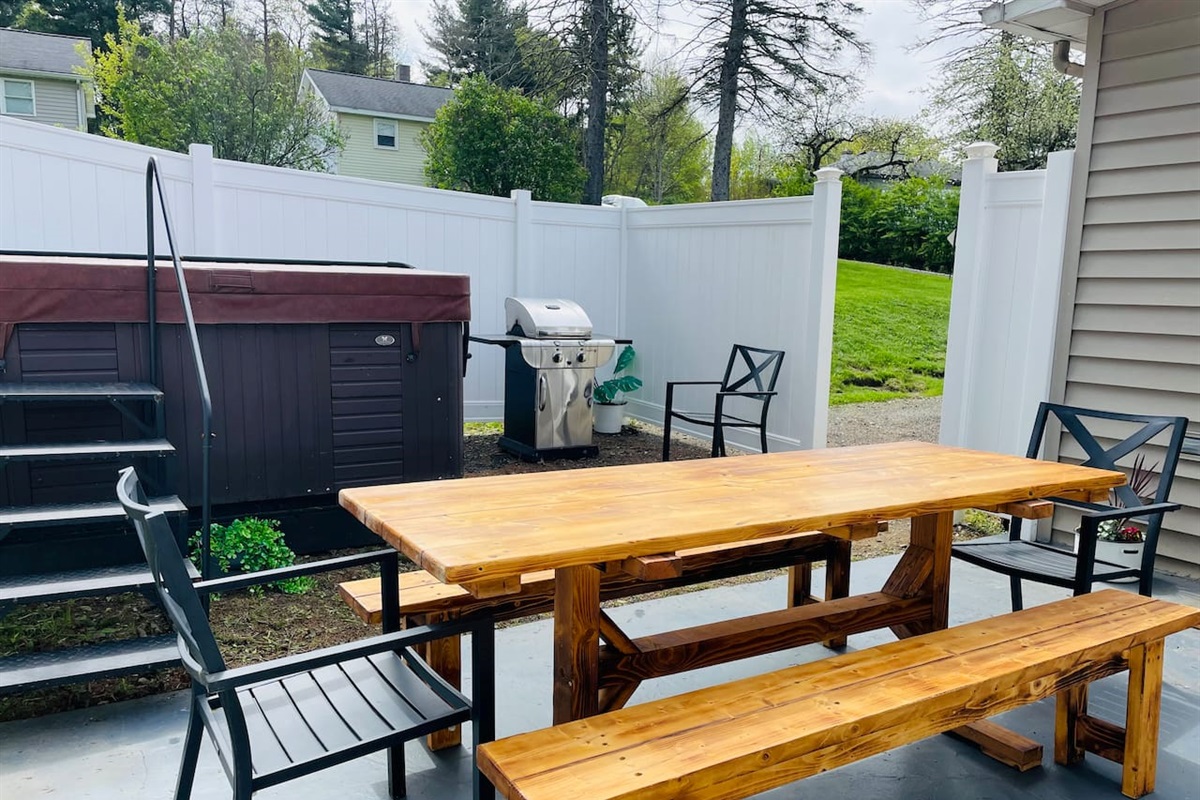The oversized hot tub is waiting for you!!