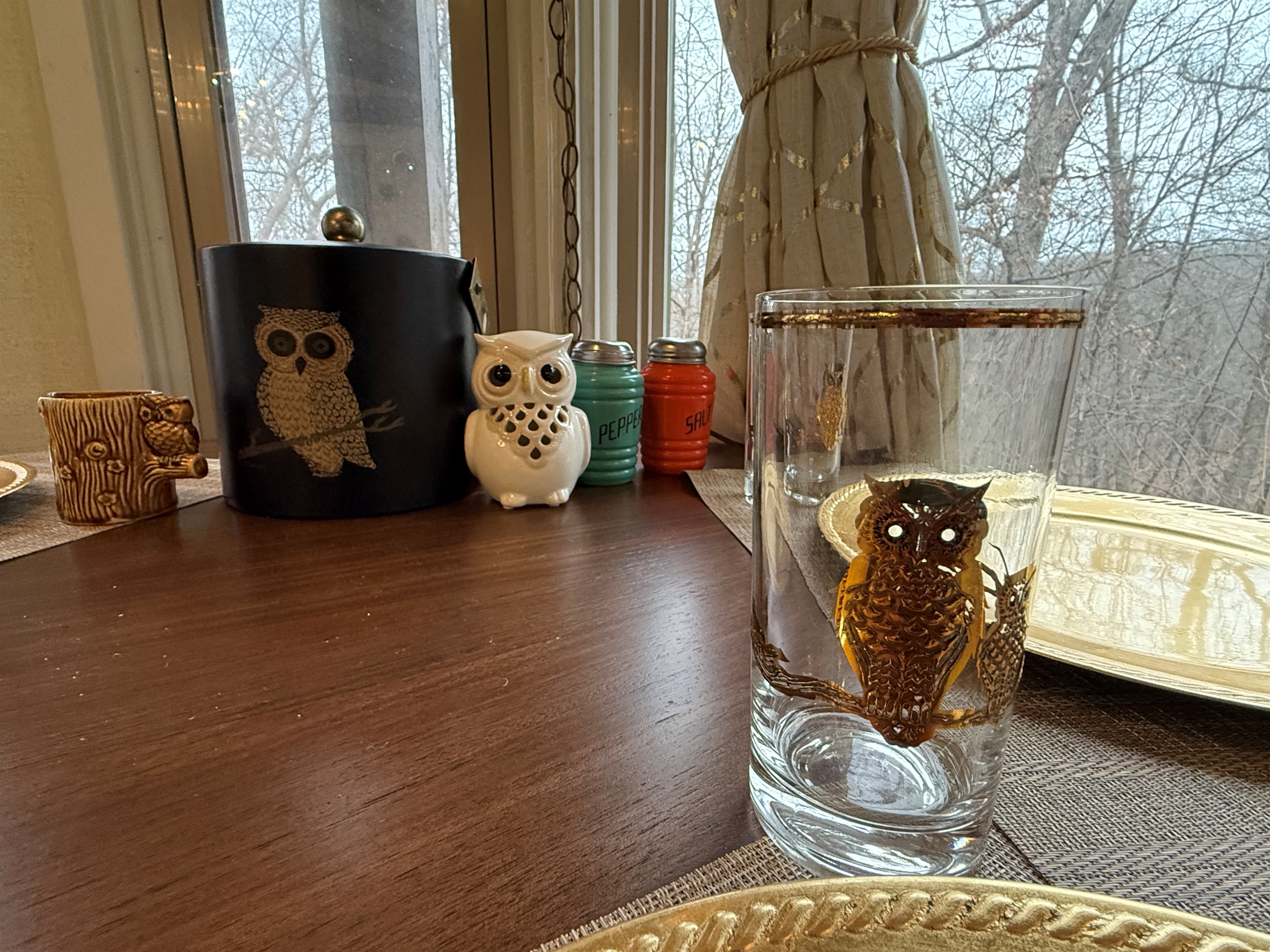 So many fun antiques, like these owl glasses, ice bowl, creamer and more