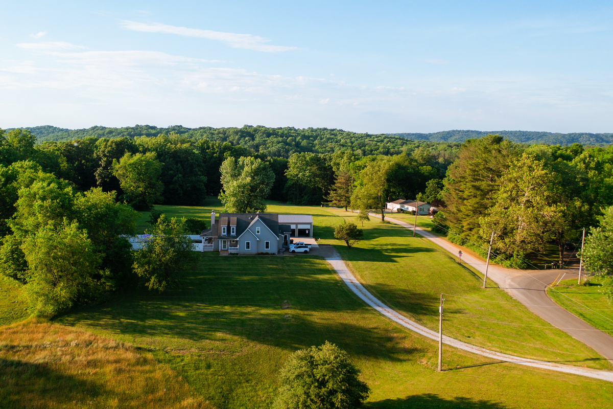 Surrounded by nature yet packed with amenities, HildeHaus is designed for unforgettable group getaways.