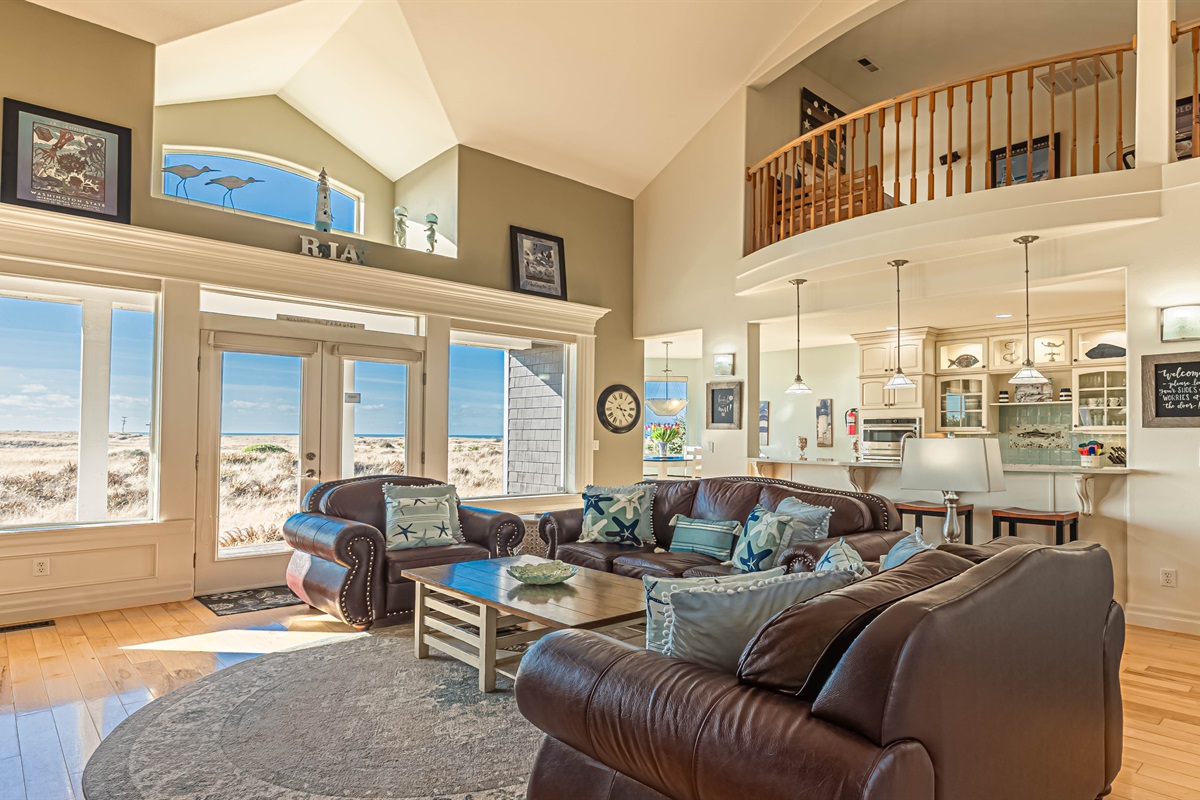 Beautiful views and plenty of seating for everyone!