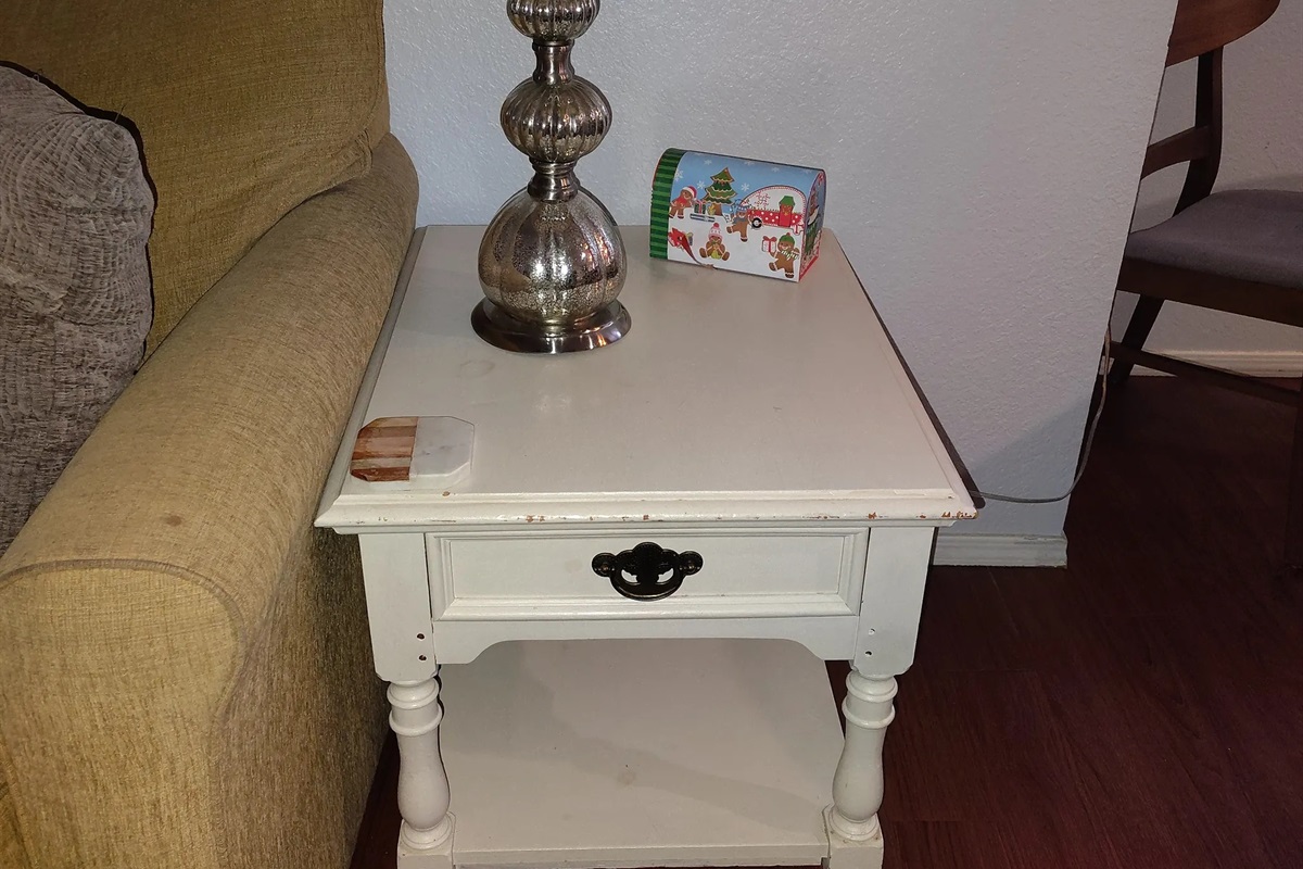 Warm hearts, snowy days.