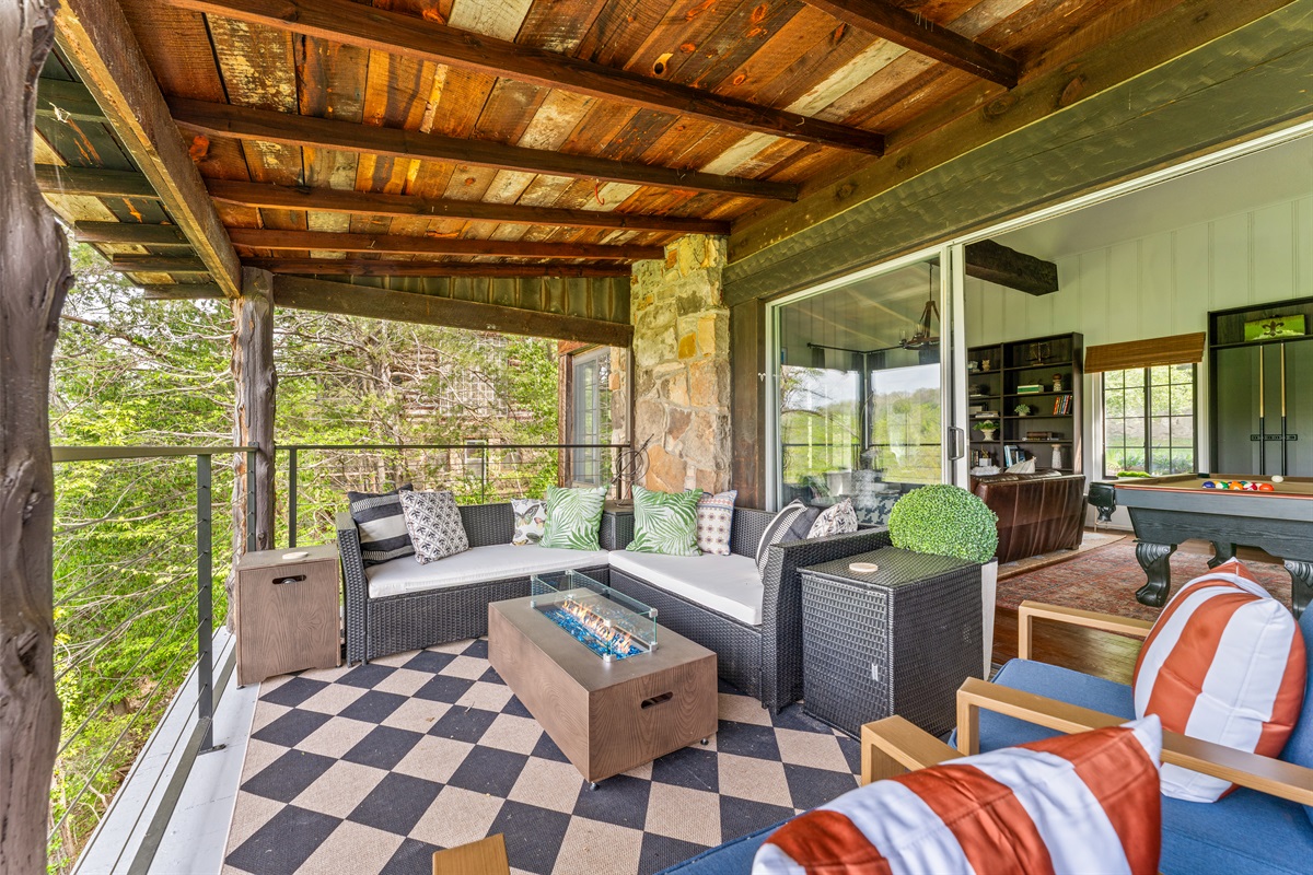 End the day fireside with unbeatable views.