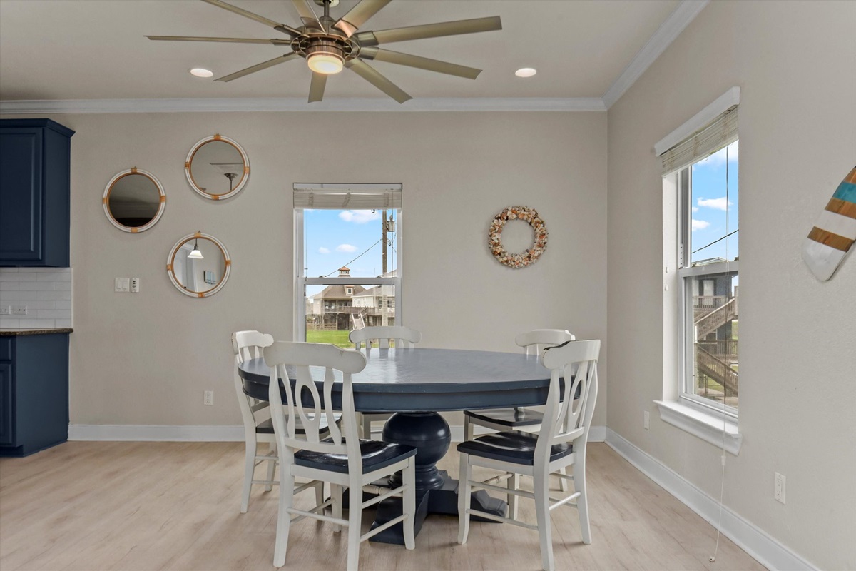 4c7e99ee7f44428bbaeb6df769af55f7 Large | Beachhouse | Texas | TX | Vacation Homes | Galveston | Crystal Beach | Kokomo | Breezy Days | Beachfront Elegance | Sunrise Serenity | Southern Sands Property Management, LLC