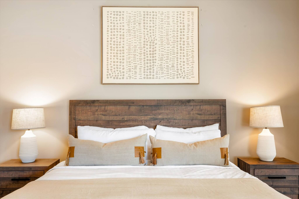 Comfortable King Bed