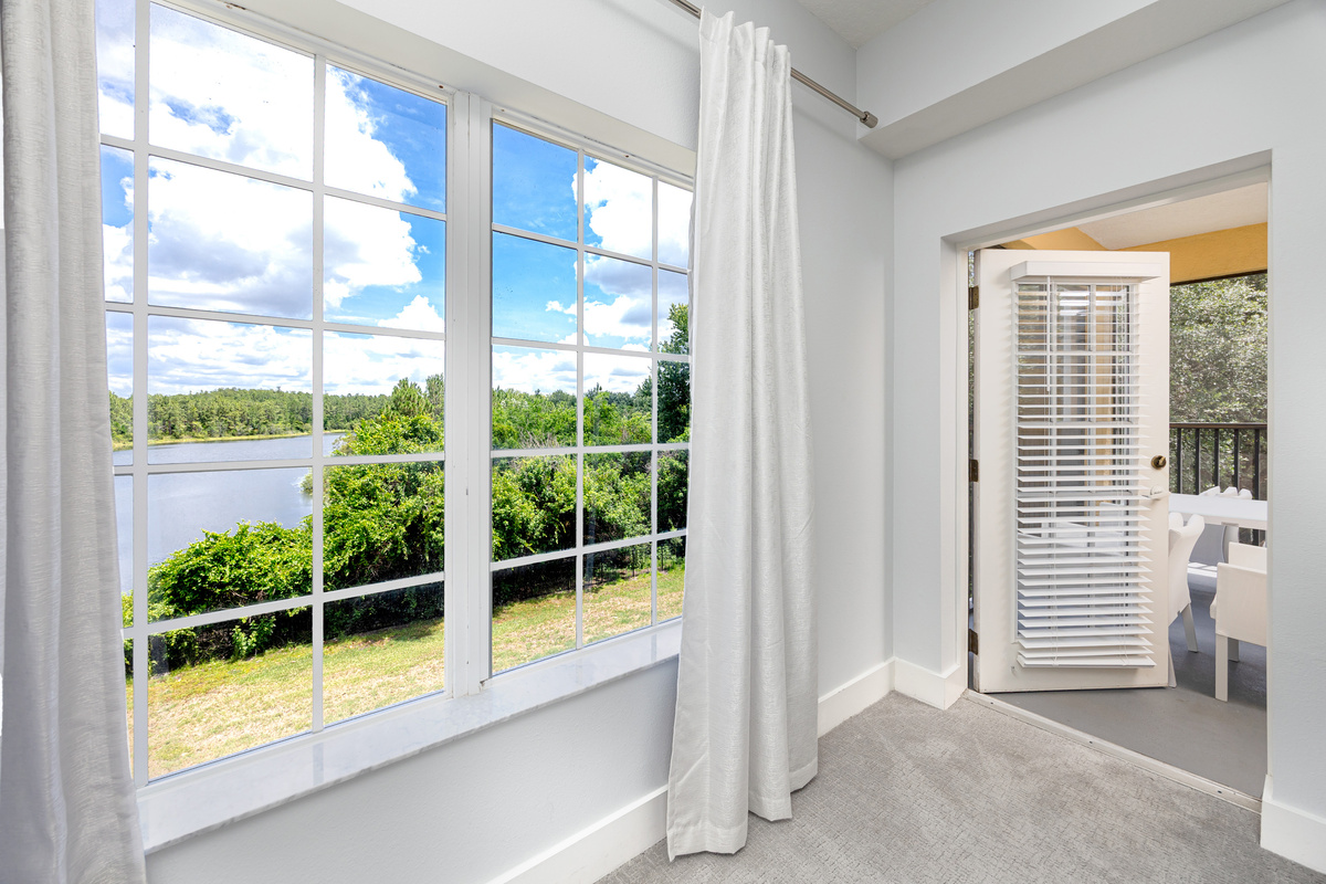 Balcony access from bedroom