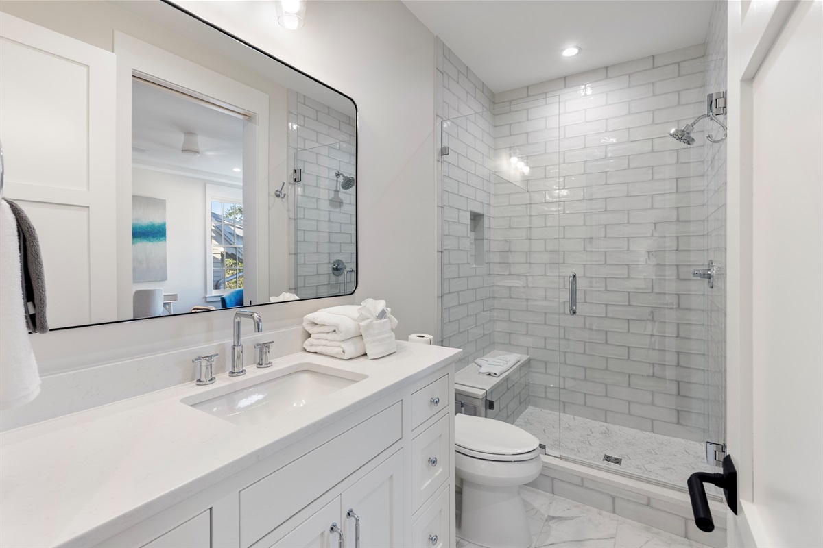 4th Bathroom