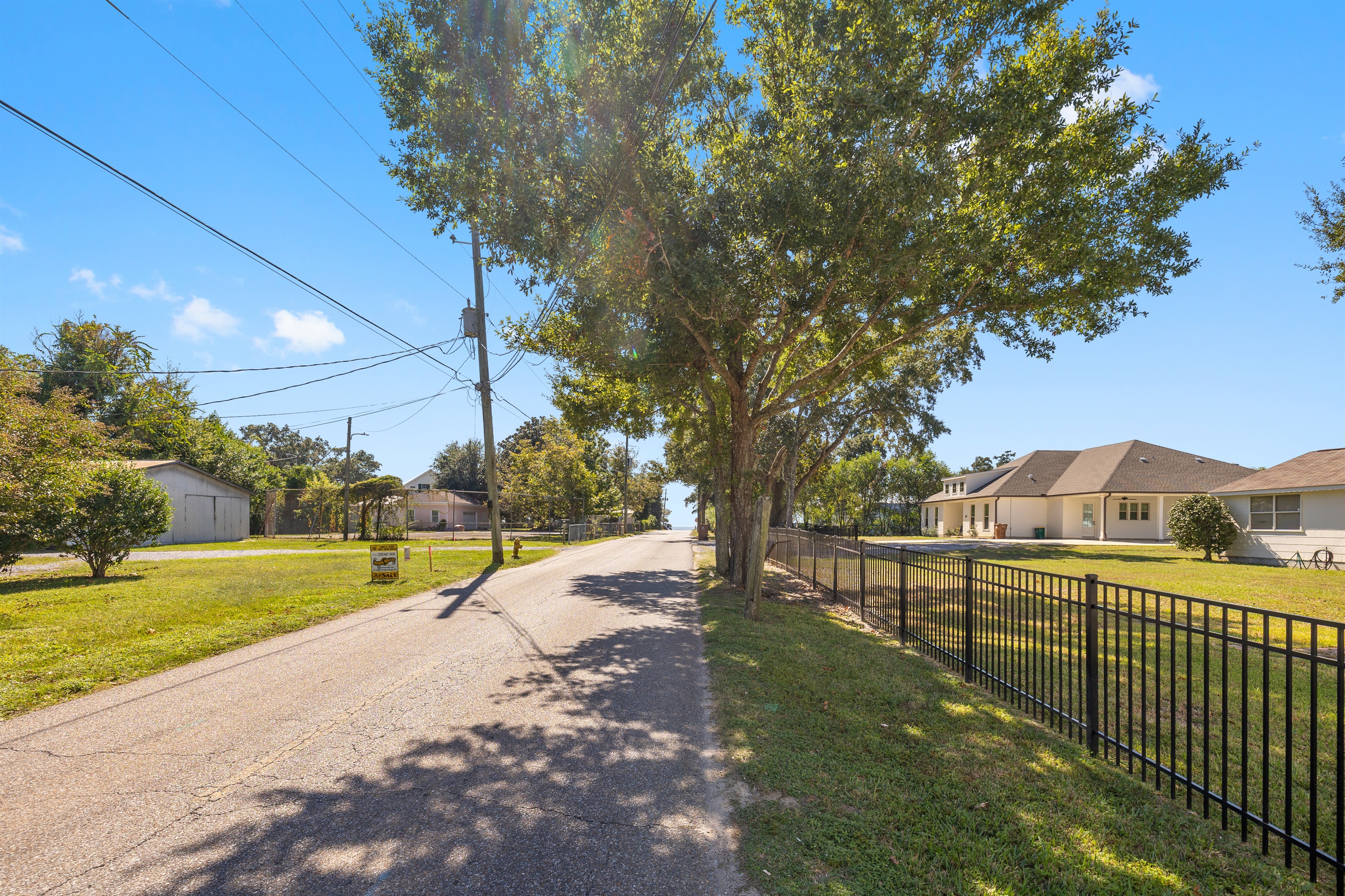 Just a 3-minute walk to the sandy beaches of Pass Christian!