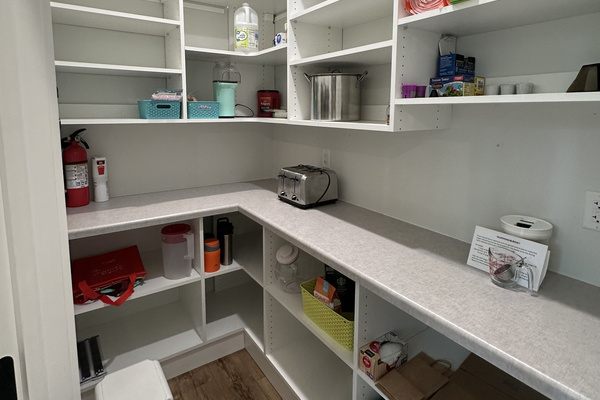 Walk in Pantry