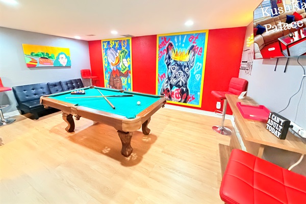 🕹️🎨 Lights on, games on: your crew’s new favorite hangout spot starts right here 😎🎉