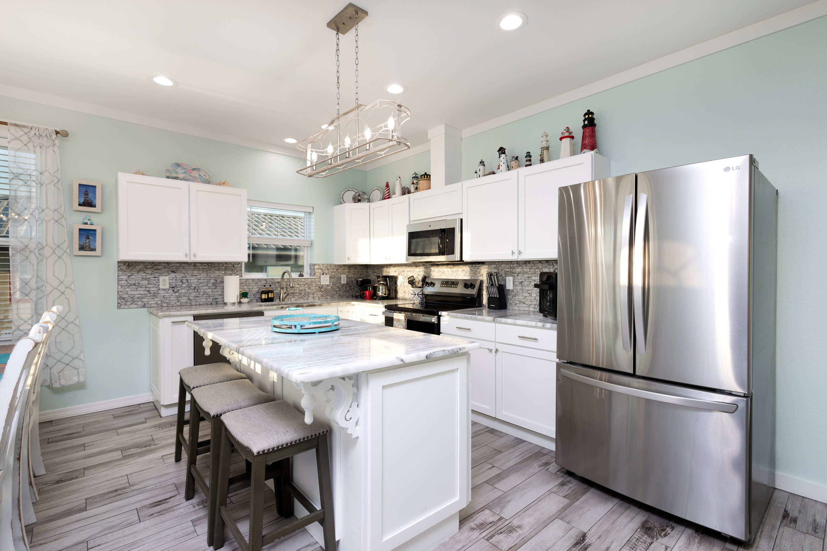 Extra seating at large kitchen island