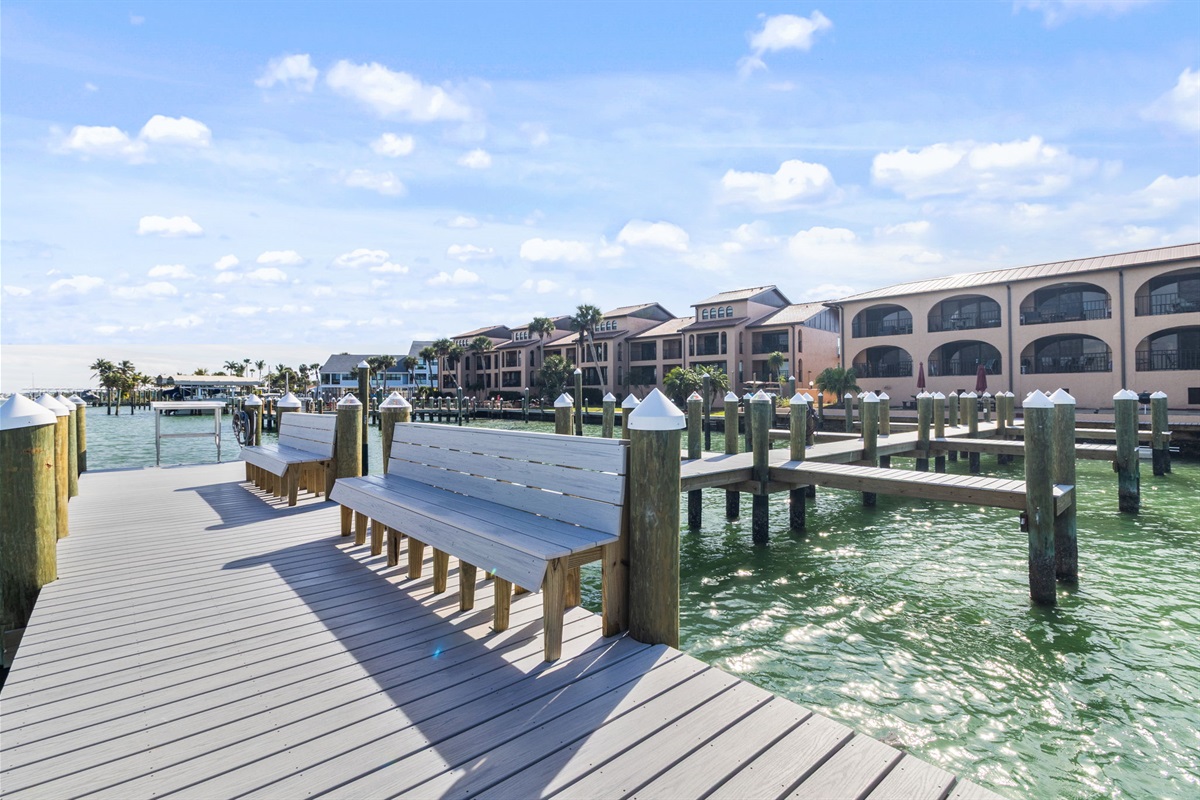 Brand new dock (2025). Bring your boat and dock it for free!