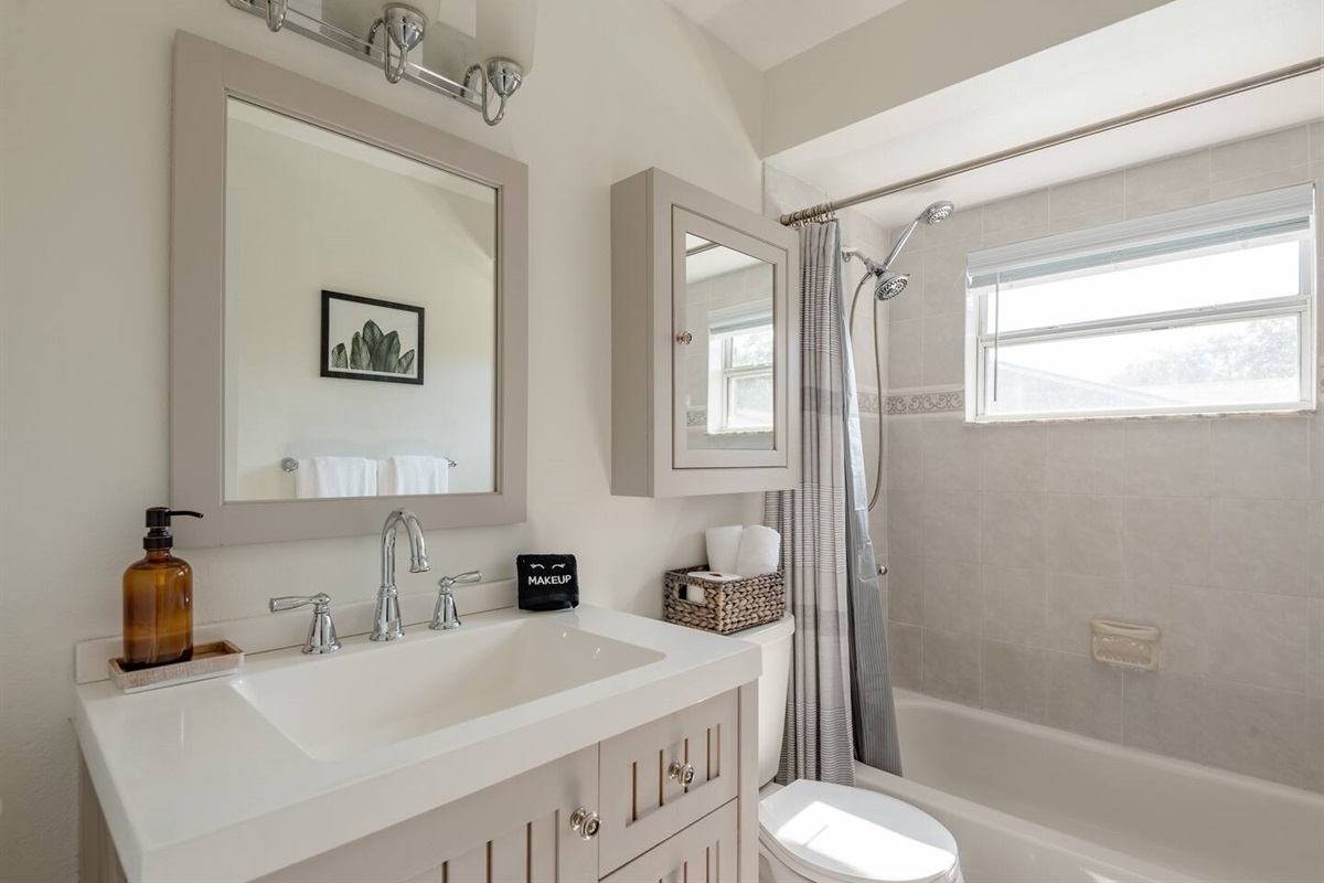 Main bathroom