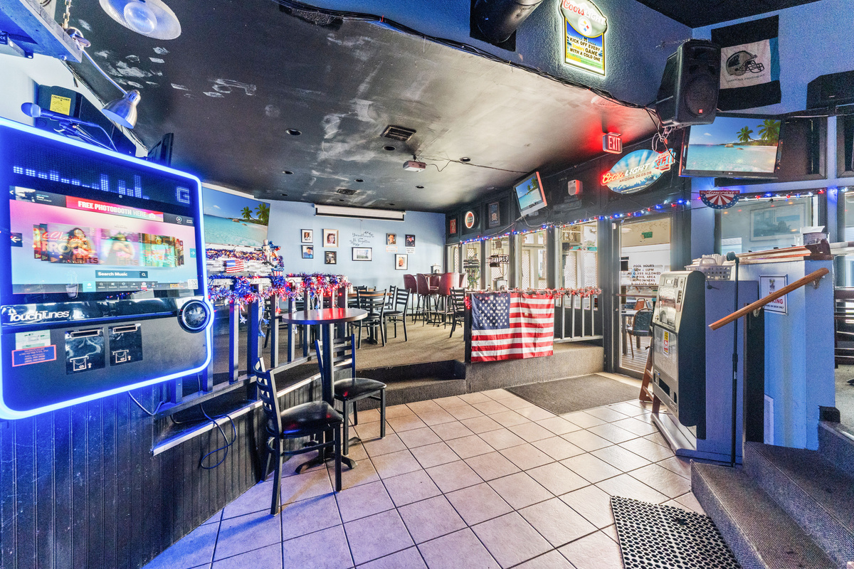 Game room, billards, video games and more