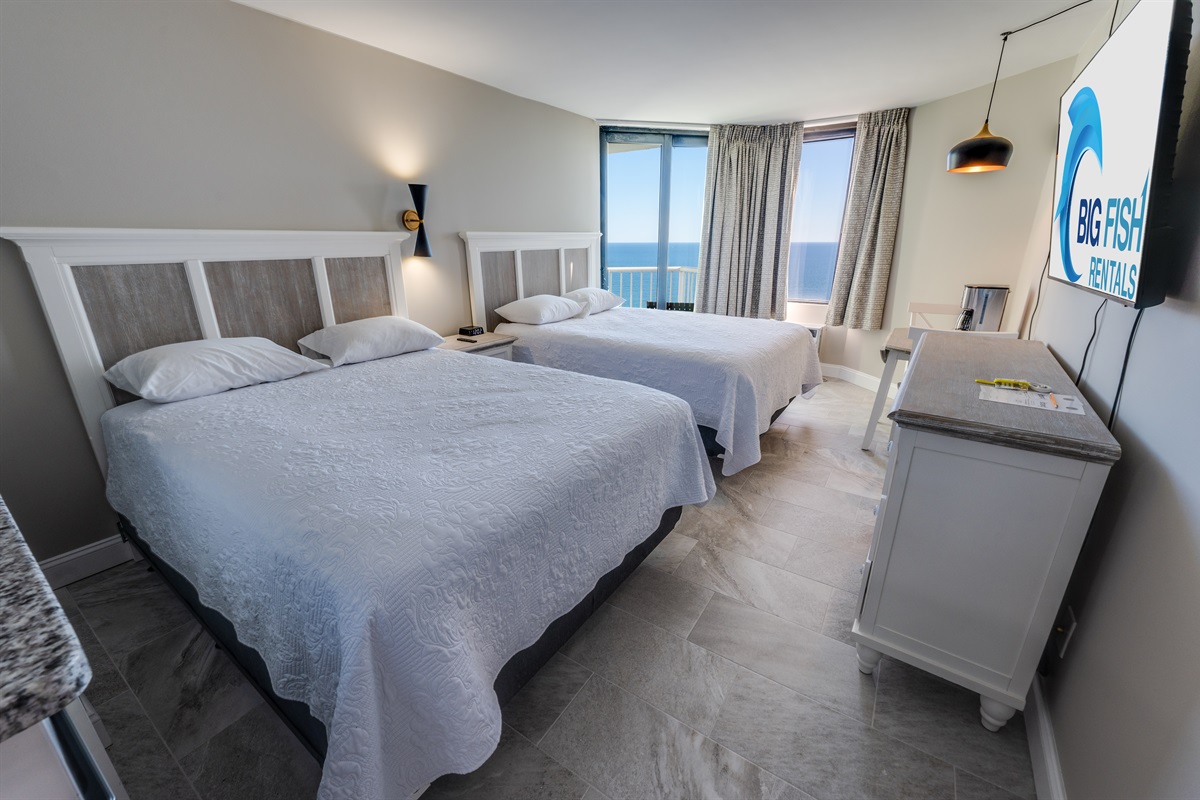 Beautiful Bedroom with Amazing Views 🌊☀️