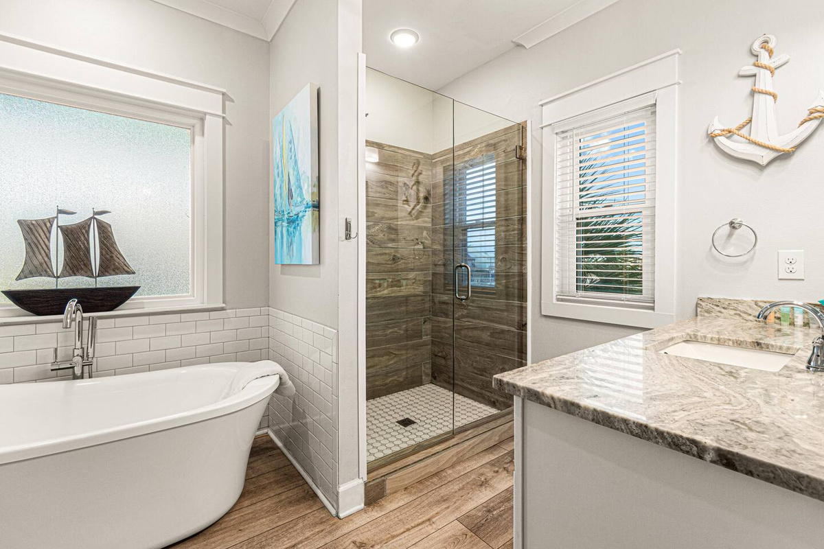 Master ensuite.