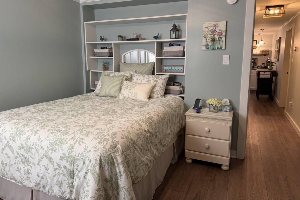 1st Floor Queen bedroom #2