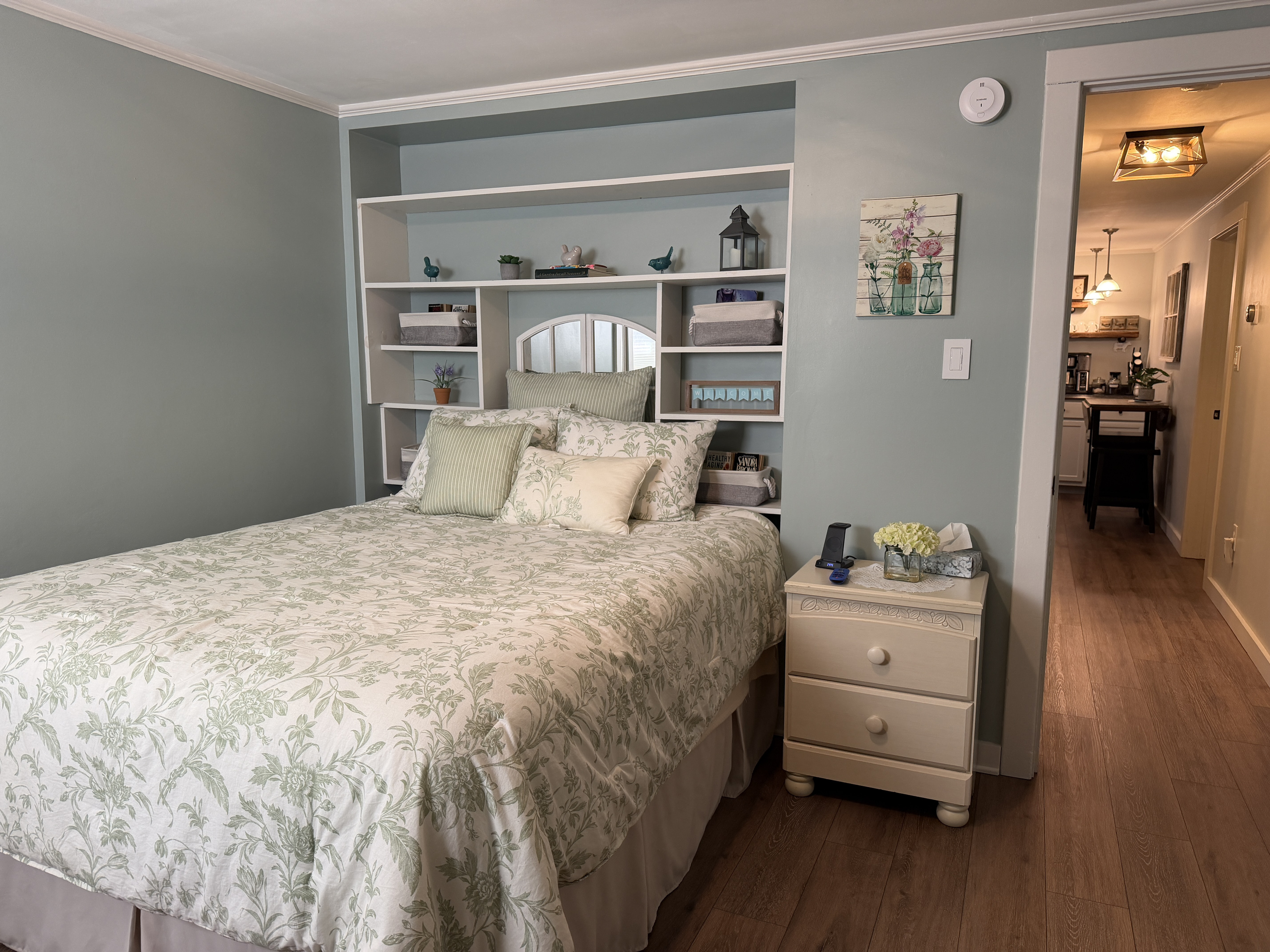 1st Floor Queen bedroom #2