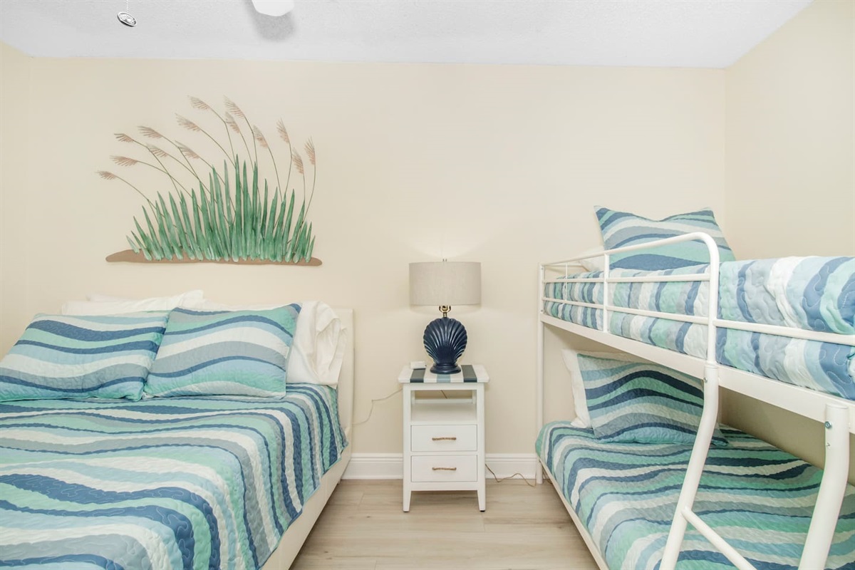 Bedroom 2: Queen & twin bunk beds, sleeps 4.