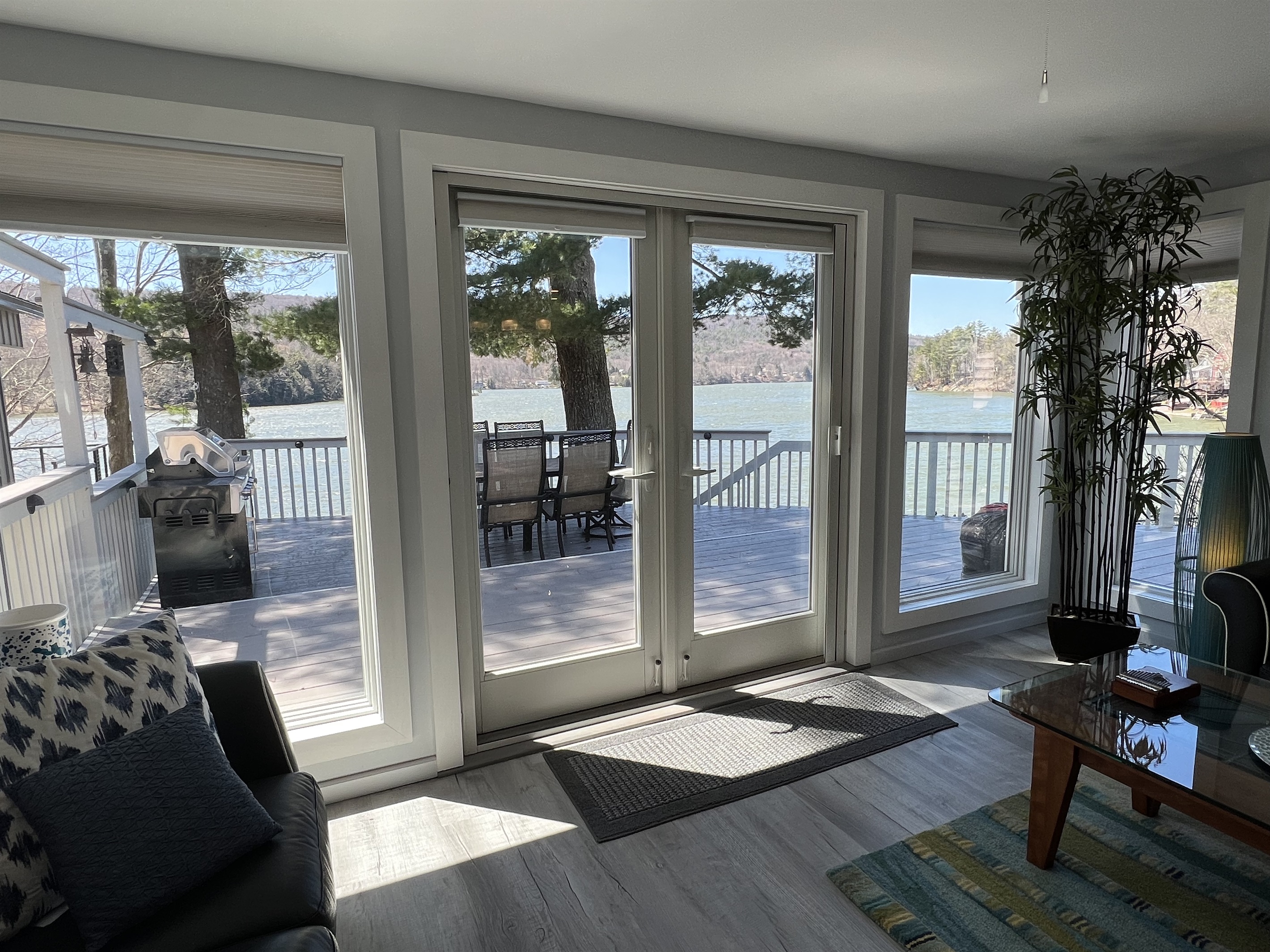 Sunny living area overlooking the water