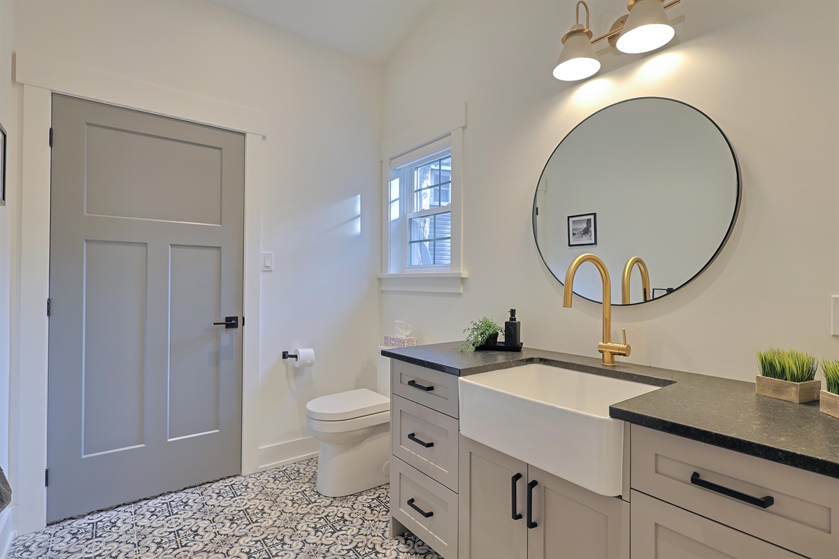     &ldquo;Refined modern design with warm and inviting cottage charm.&rdquo;