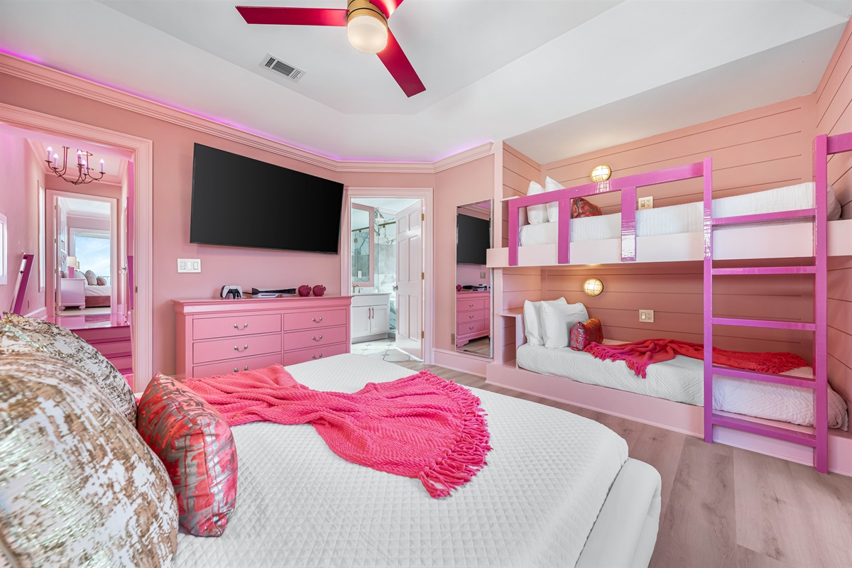 King Suite with Twin Bunk Nook | Third Floor