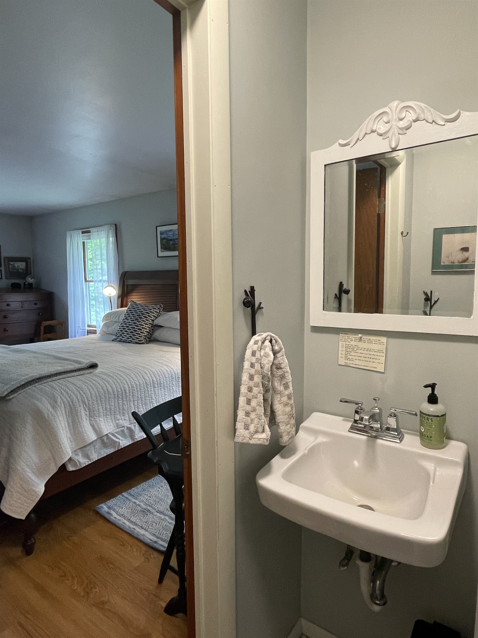 1/2 bath ensuite in King bedroom