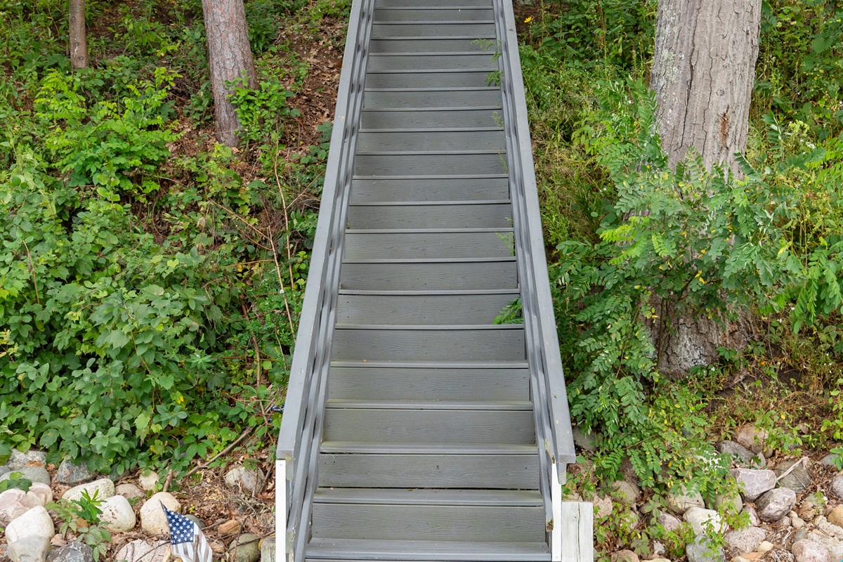 These lake stairs come with built-in cardio—no gym membership required!